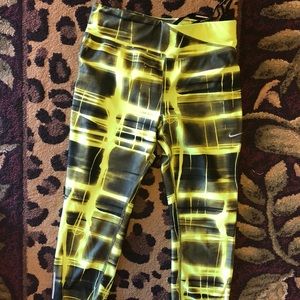 Nike Drifit Capris